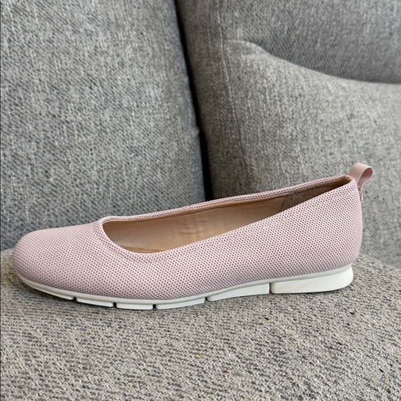 Dr. Scholl’s Wide Women's Timeless Slip On Flat in Blush Pink Knit Fabric - Picture 12 of 16